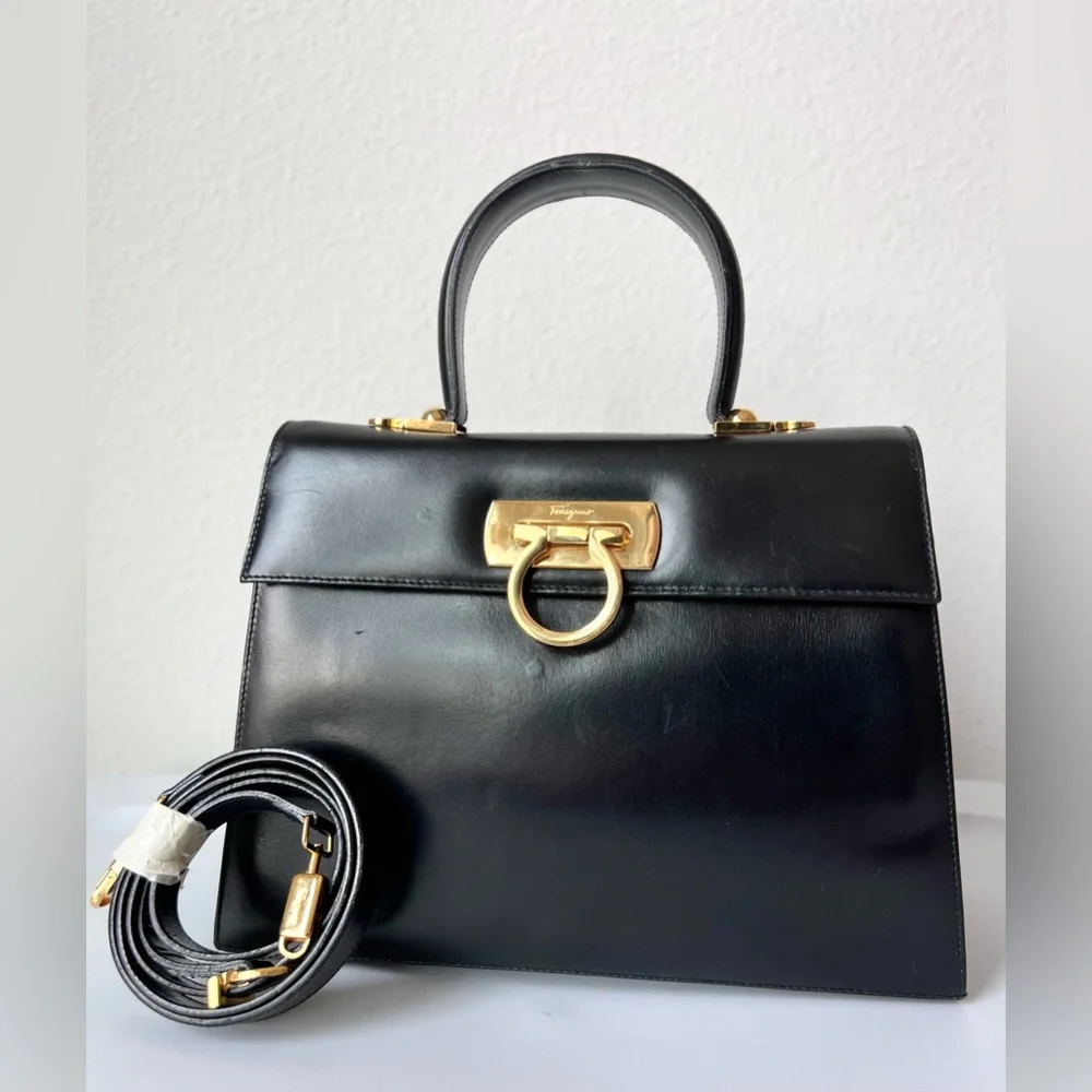 SALVATORE FERRAGAMO Iconic Top Handle Gancini Black Leather Crossbody Bag 212181 - Picture 1 of 16